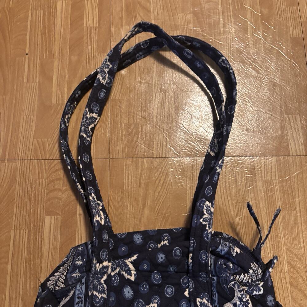 Vera Bradley “Teeny Paddy” Bag in Blue Coin 9 Inches Rare & Retired - Picture 3 of 6